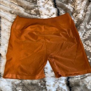 Aurola Amazon shorts